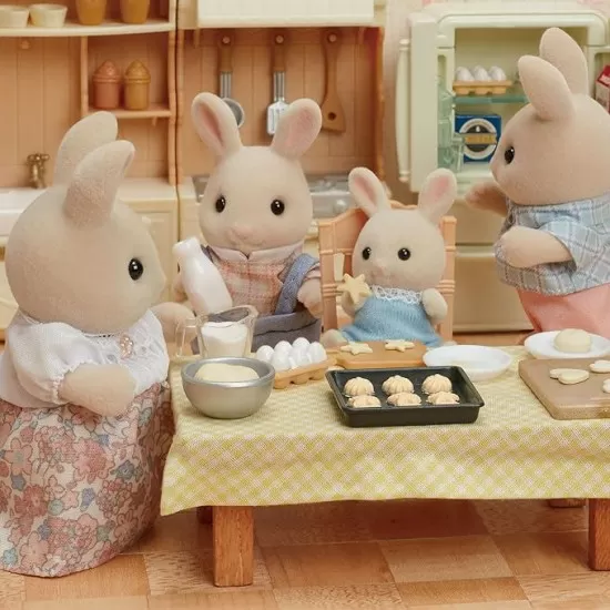 Figurine Sylvanian Families-Familia Iepurasilor Milk Figurine Sylvanian Families-Familia Iepurasilor Milk
