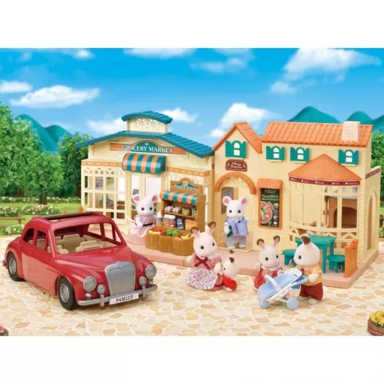 Set de joaca Sylvanian Families - Masina rosie de familie Set de joaca Sylvanian Families - Masina rosie de familie