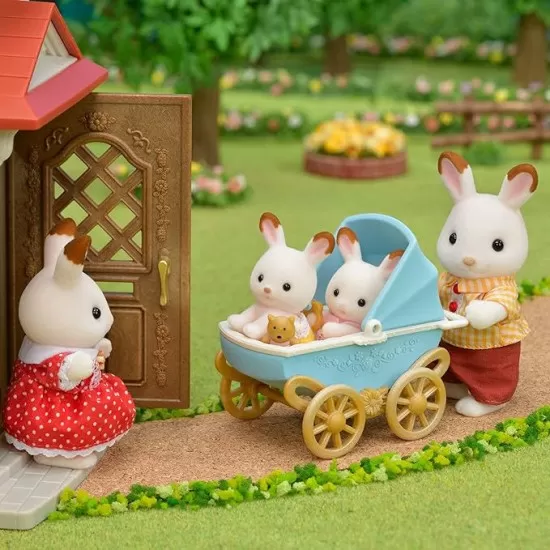 Set de joaca Sylvanian Families - Carucior cu iepurasi gemeni