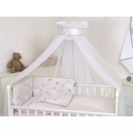 Baldachin din tul pentru patut bebe Airy Beige, 160 x 600 cm, suport prindere inclus Baldachin din tul pentru patut bebe Airy Beige, 160 x 600 cm, suport prindere inclus