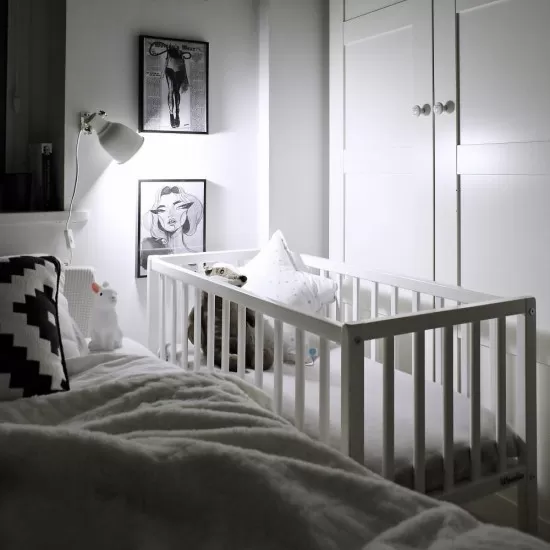 Mini patut co-sleeping din lemn, Classic Alb, 90 x 40 cm Mini patut co-sleeping din lemn, Classic Alb, 90 x 40 cm