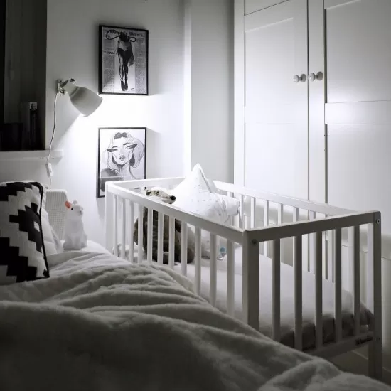 Mini patut co-sleeping din lemn Classic White 90 x 40 cm Mini patut co-sleeping din lemn Classic White 90 x 40 cm