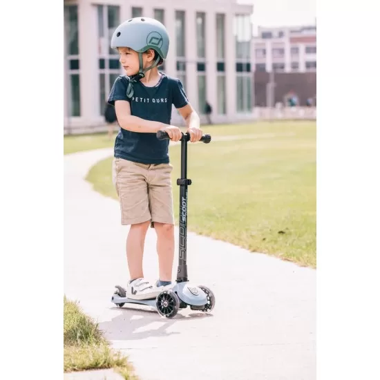 Trotineta copii pliabila cu roti luminoase Scoot and Ride HighwayKick 3 Steel Blue Trotineta copii pliabila cu roti luminoase Scoot and Ride HighwayKick 3 Steel Blue