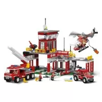 Set cuburi constructie Blocki My Fire - Statia de pompieri, 881 piese