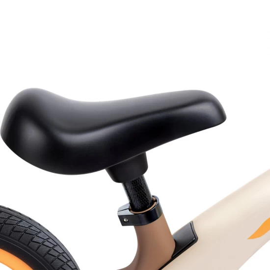 Bicicleta de echilibru pentru copii Hape bej Bicicleta de echilibru pentru copii Hape bej