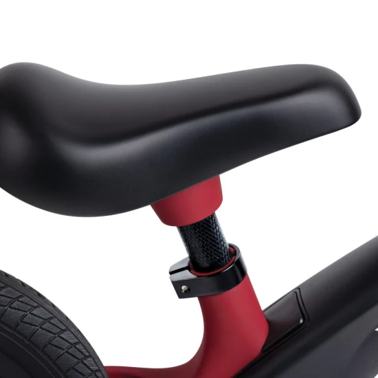 Bicicleta de echilibru pentru copii Hape rosie Bicicleta de echilibru pentru copii Hape rosie