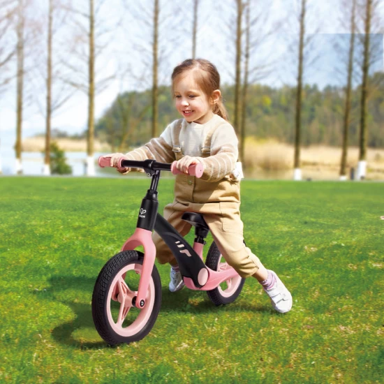 Bicicleta de echilibru pentru copii Hape roz Bicicleta de echilibru pentru copii Hape roz