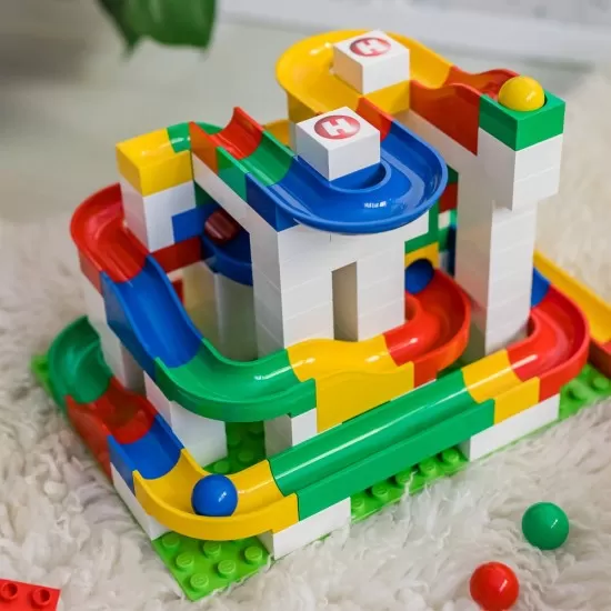 Jucarie de construit pentru copii Marble Run Hubelino 123 piese Jucarie de construit pentru copii Marble Run Hubelino 123 piese