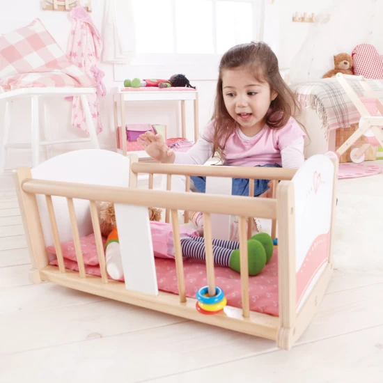 Leagan pentru papusi din lemn Rock-a-bye Hape