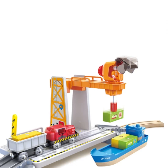 Set de joaca din lemn transport maritim si feroviar Hape 38 piese Set de joaca din lemn transport maritim si feroviar Hape 38 piese