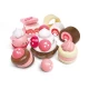 Set de joaca din lemn desert cu capsuni 7 piese Set de joaca din lemn desert cu capsuni 7 piese