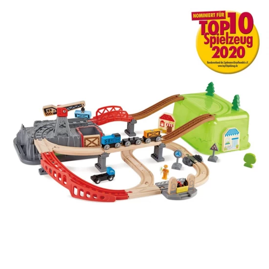Set trenulet de lemn cu cutie depozitare 50 piese Hape Set trenulet de lemn cu cutie depozitare 50 piese Hape