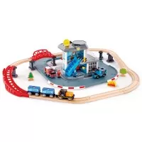 Set de joaca trenulet din lemn cu servicii de urgenta Hape 55 piese
