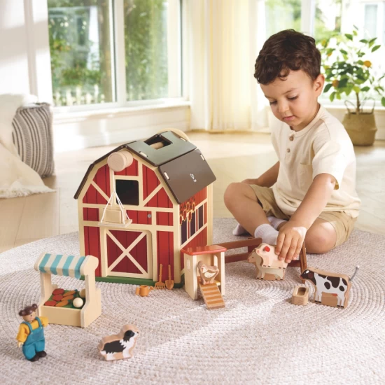 Set de joaca din lemn Ferma Animalelor Hape 33 piese