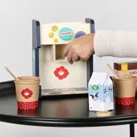 Jucarie aparat de cafea din lemn cu accesorii