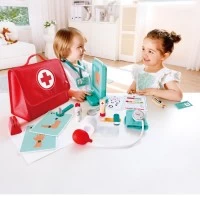 Set de joaca doctor Hape 22 piese cu gentuta