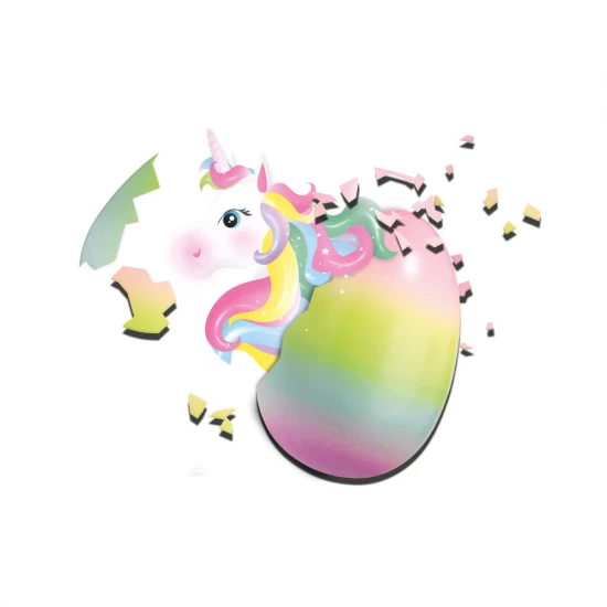 Ou de jucarie pentru copii cu unicorn care eclozeaza in apa Ou de jucarie pentru copii cu unicorn care eclozeaza in apa