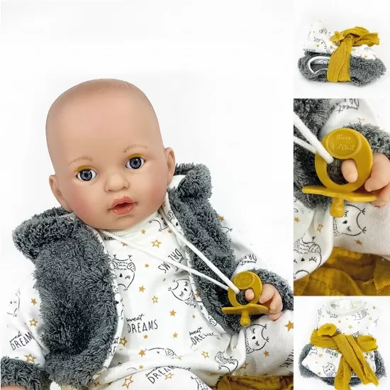 Papusa Nines D'Onil Alex Dreams baiat cu sunete si miros de vanilie 40 cm Papusa Nines D'Onil Alex Dreams baiat cu sunete si miros de vanilie 40 cm