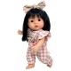 Papusa Nines D'Onil Joy cu parul brunet, salopeta in carouri, miros de vanilie, 37 cm Papusa Nines D'Onil Joy cu parul brunet, salopeta in carouri, miros de vanilie, 37 cm