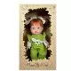 Papusa Nines D'Onil Joy roscata, cu miros de vanilie si salopeta verde 37 cm Papusa Nines D'Onil Joy roscata, cu miros de vanilie si salopeta verde 37 cm