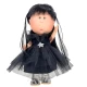 Papusa Nines D'Onil Mia Black Wednesday cu miros de vanilie 30 cm Papusa Nines D'Onil Mia Black Wednesday cu miros de vanilie 30 cm