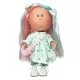 Papusa Nines D'Onil Mia cu parul roz si suvite verzi, articulatii si miros de vanilie 30 cm Papusa Nines D'Onil Mia cu parul roz si suvite verzi, articulatii si miros de vanilie 30 cm