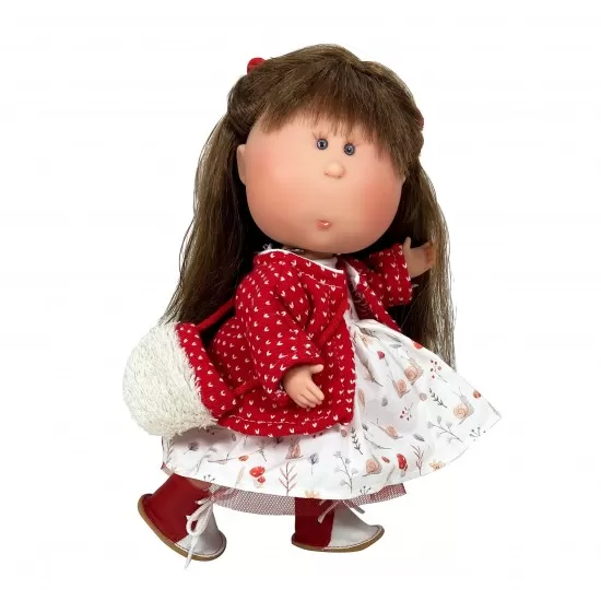 Papusa Nines D'Onil Mia cu parul saten, palton rosu, articulatii si miros de vanilie 30 cm Papusa Nines D'Onil Mia cu parul saten, palton rosu, articulatii si miros de vanilie 30 cm