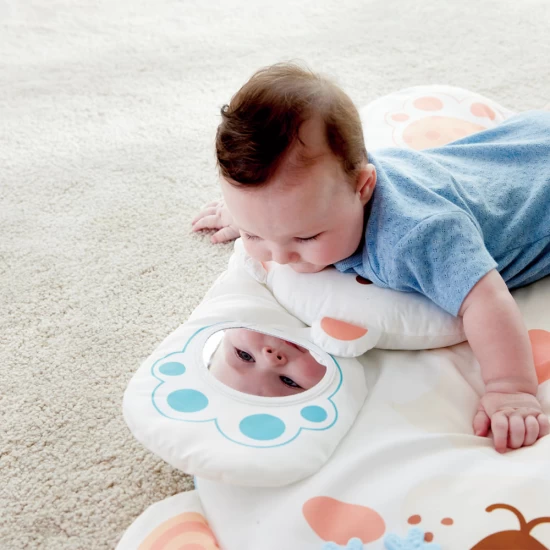 Salteluta bebe cu activitati senzoriale Ursulet Hape
