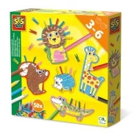 Set creativ de colorat Animale cu carlige, 8 creioane colorate, 50 mini carlige din lemn colorate,+3 ani