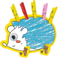 Set creativ de colorat Animale cu carlige, 8 creioane colorate, 50 mini carlige din lemn colorate,+3 ani