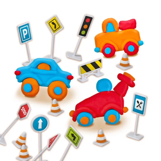 Set creativ pentru copii cu plastilina si semne de circulatie
