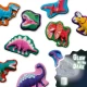 Set de lucru manual pentru copii cu dinozauri fosforescenti Set de lucru manual pentru copii cu dinozauri fosforescenti