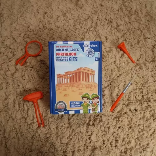 Arkerobox - Set arheologic educational si puzzle 3D Grecia antica - Parthenon Arkerobox - Set arheologic educational si puzzle 3D Grecia antica - Parthenon