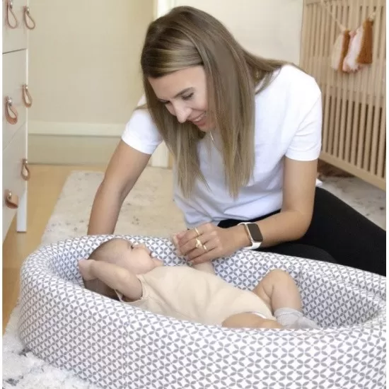 Babynest ajustabil pentru nou nascut BabyJem Babynest ajustabil pentru nou nascut BabyJem
