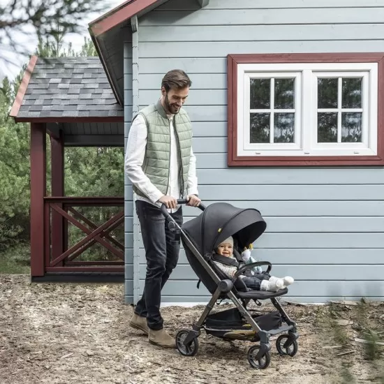 Carucior sport pliabil Skiddou Mell Onyx, ultracompact pentru calatorii, Negru Carucior sport pliabil Skiddou Mell Onyx, ultracompact pentru calatorii, Negru