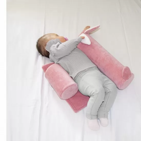 Pernuta pozitionator anti-rasucire BabyJem pentru bebelusi 34x36cm Culoare Roz Pernuta pozitionator anti-rasucire BabyJem pentru bebelusi 34x36cm Culoare Roz