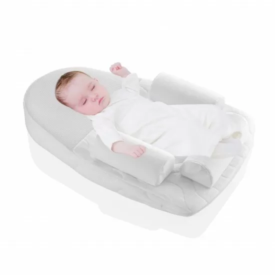 Salteluta plan inclinat si saculet cu samburi de cirese BabyJem Velvet Culoare Alb